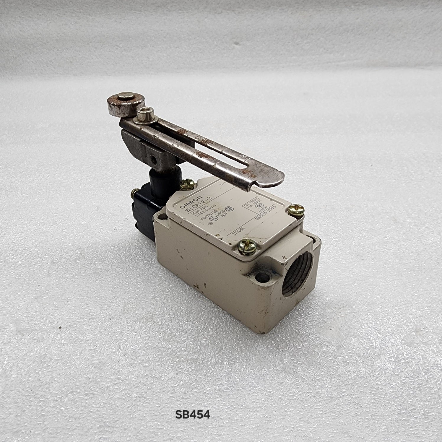 OMRON WLCA12-2 LIMIT SWITCH 250VAC/48VDC 10A