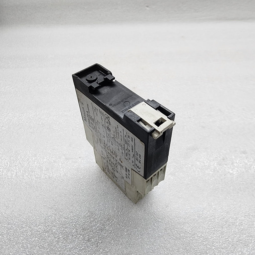 MOELLER ETR4-70-A TIMING RELAY 24-240VAC/DC