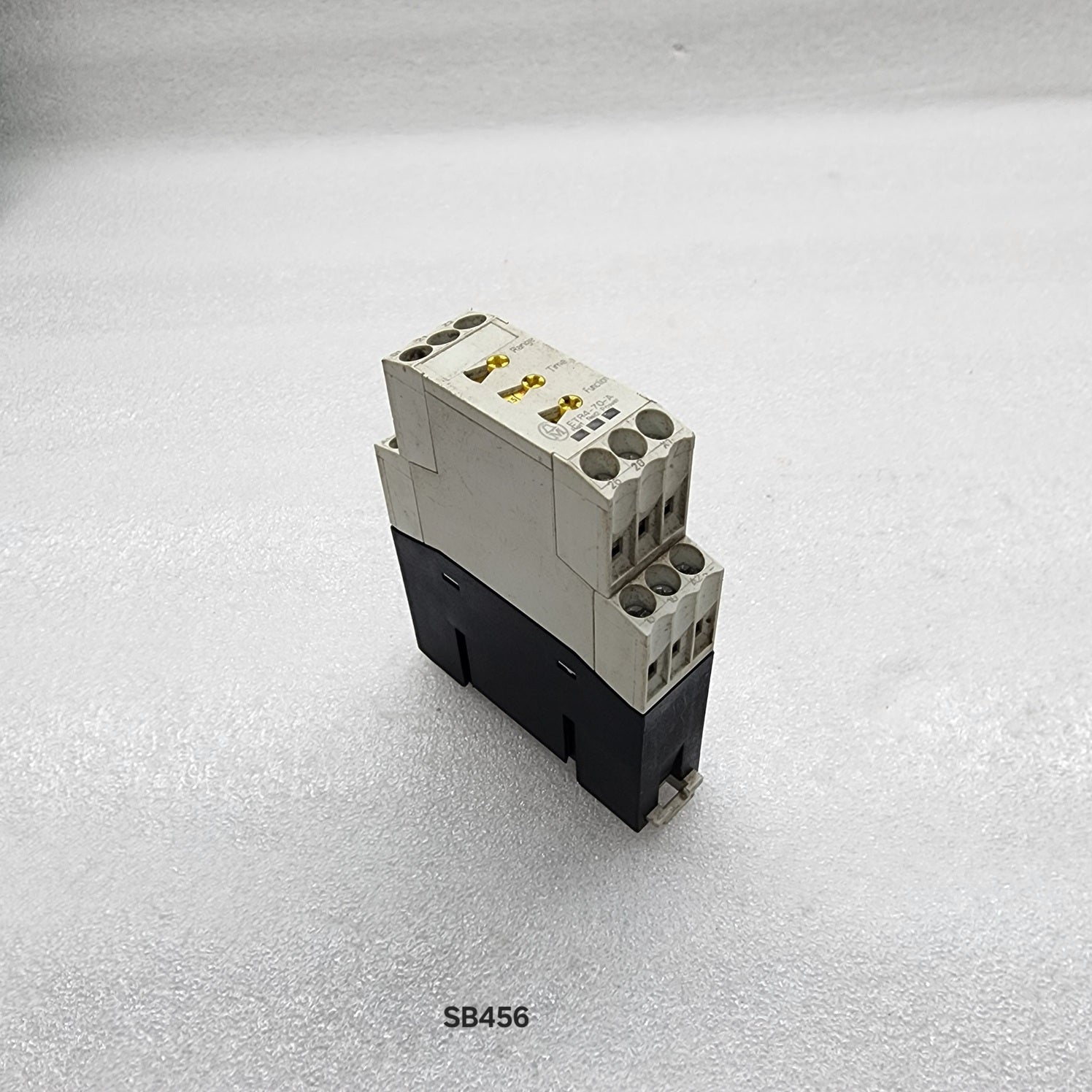MOELLER ETR4-70-A TIMING RELAY 24-240VAC/DC
