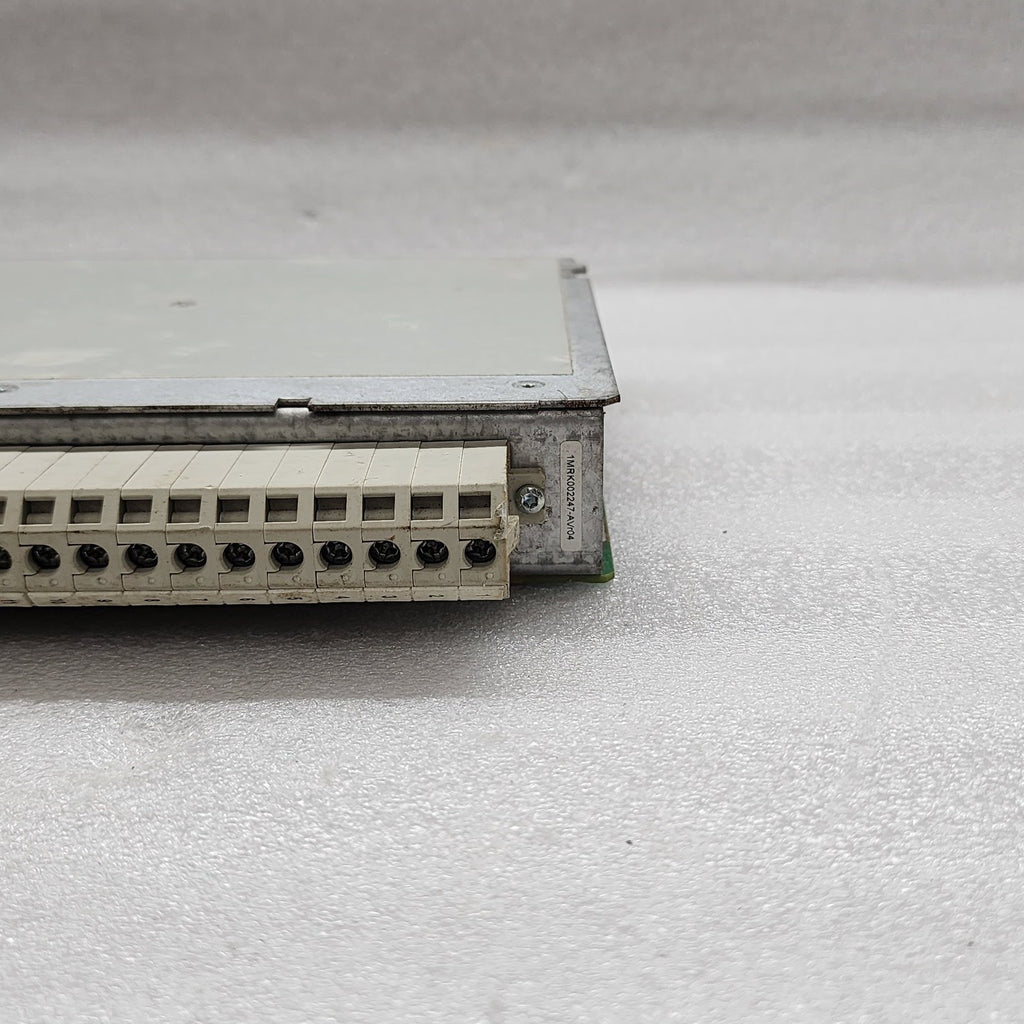 ABB 1MRK002247-AVR04 CONTROL BOARD
