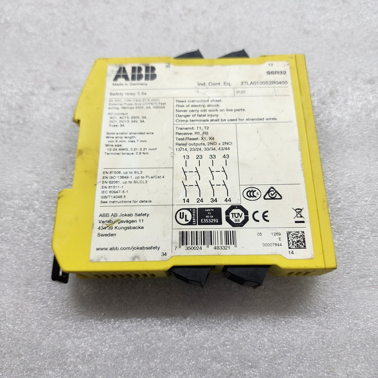 ABB SSR32 SAFETY RELAY 2TLA010052R0400 24VDC