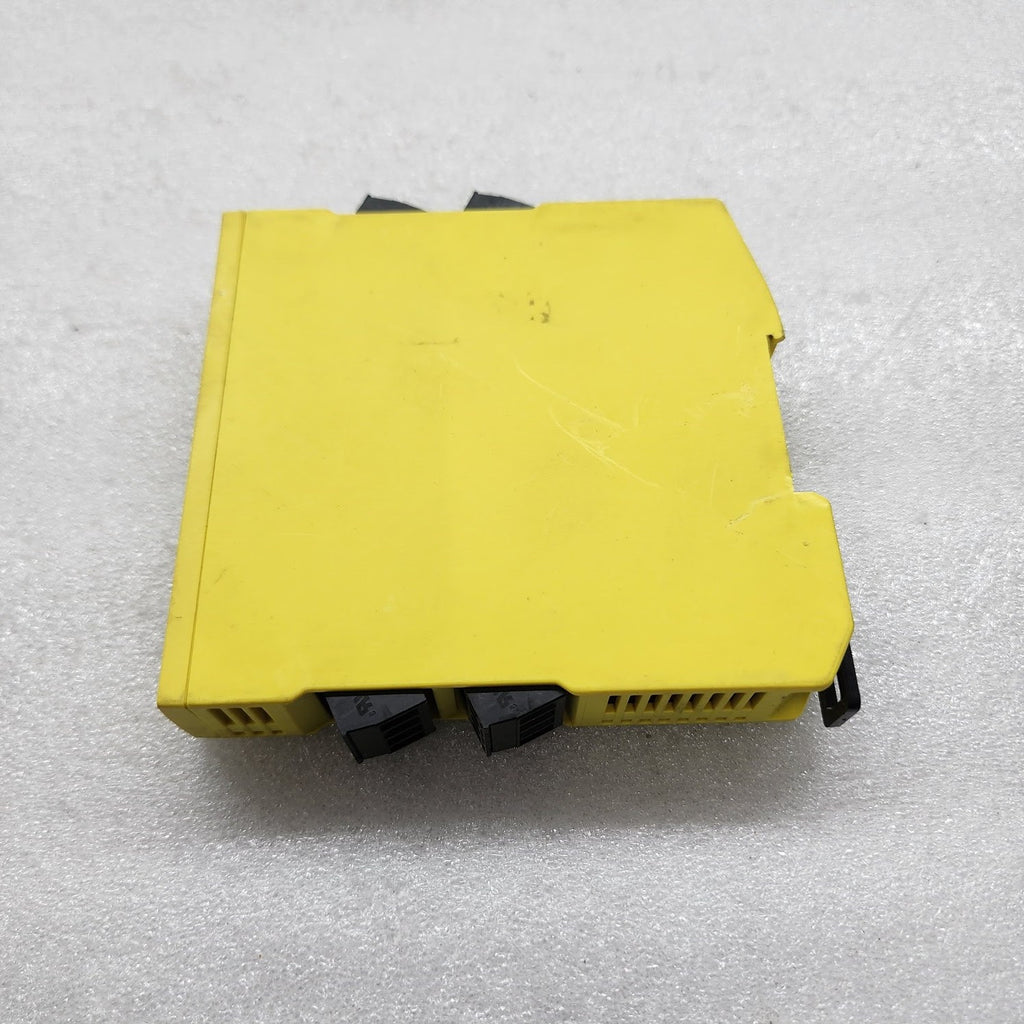 ABB SSR32 SAFETY RELAY 2TLA010052R0400 24VDC