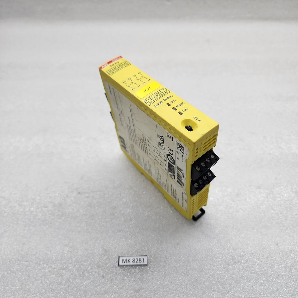 ABB SSR32 SAFETY RELAY 2TLA010052R0400 24VDC