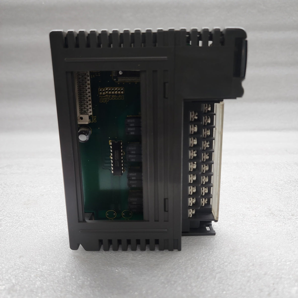 FUJI ELECTRIC NJ-Y8-R DIGITAL OUTPUT MODULE