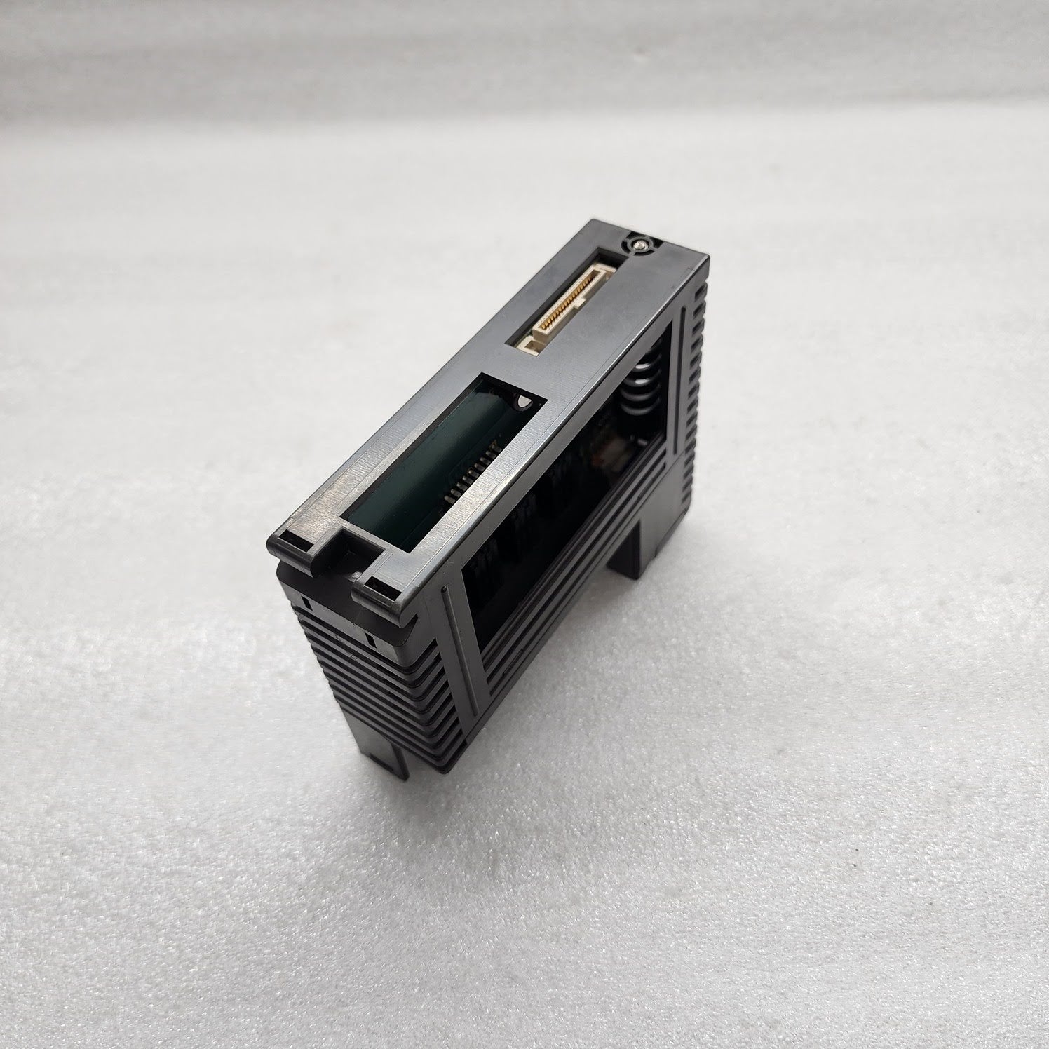 FUJI ELECTRIC NJ-Y8-R DIGITAL OUTPUT MODULE