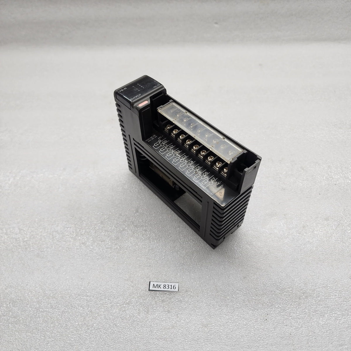 FUJI ELECTRIC NJ-Y8-R DIGITAL OUTPUT MODULE