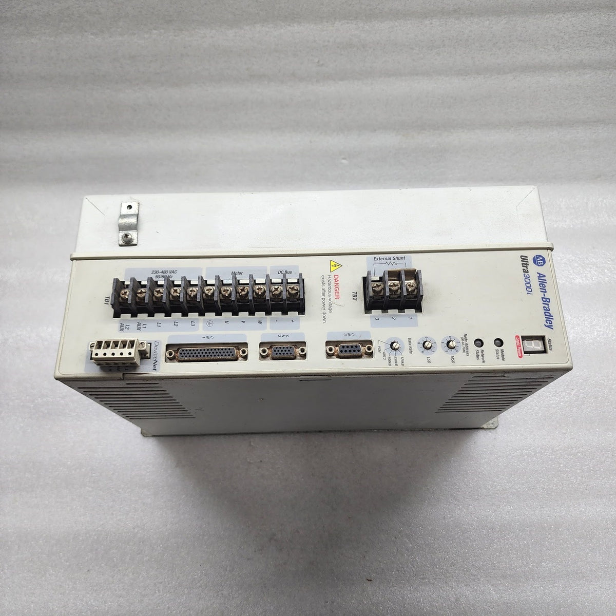 ALLEN BRADLEY 2098-DSD-HV050X-DN ULTRA 3000 DIGITAL SERVO DRIVER