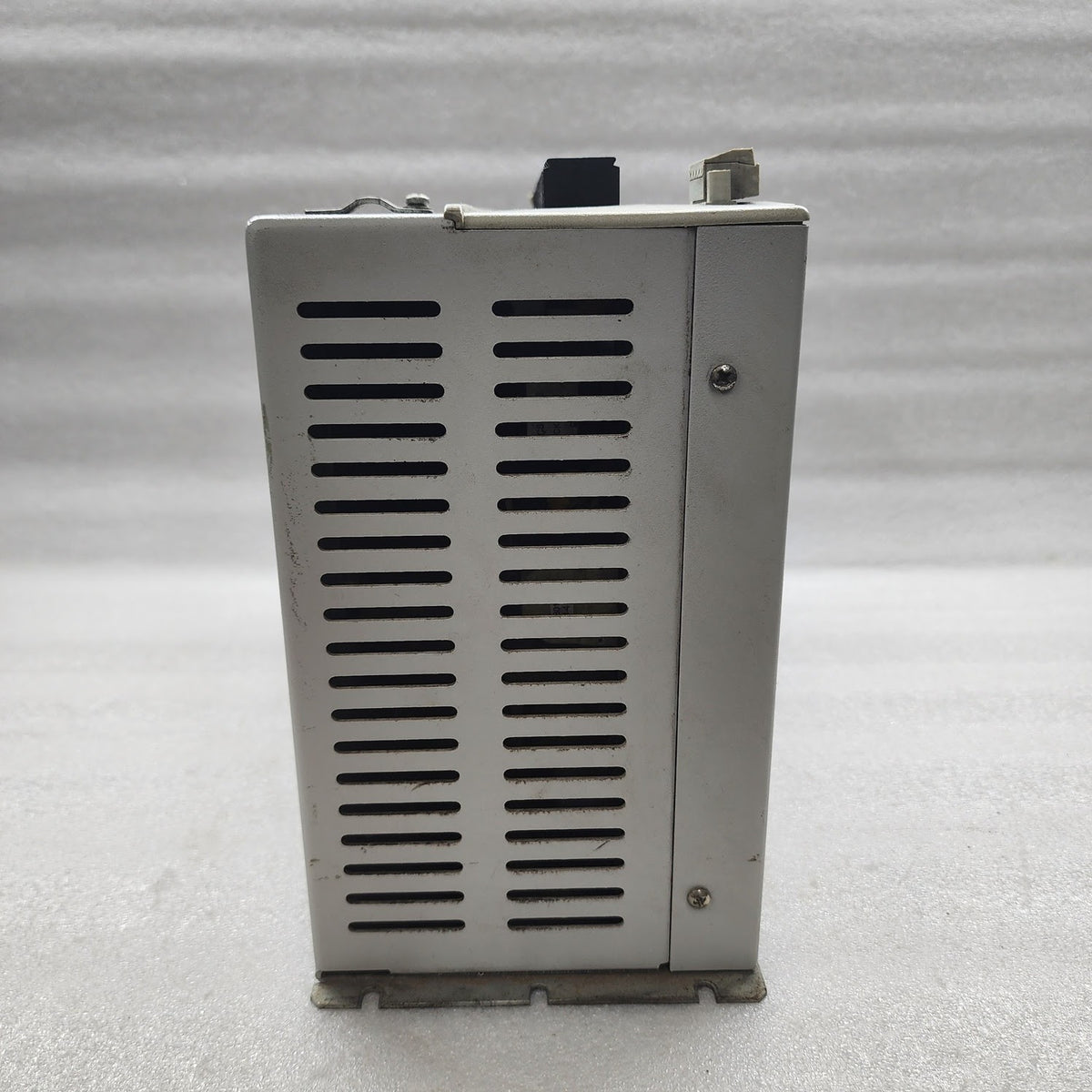 ALLEN BRADLEY 2098-DSD-HV050X-DN ULTRA 3000 DIGITAL SERVO DRIVER
