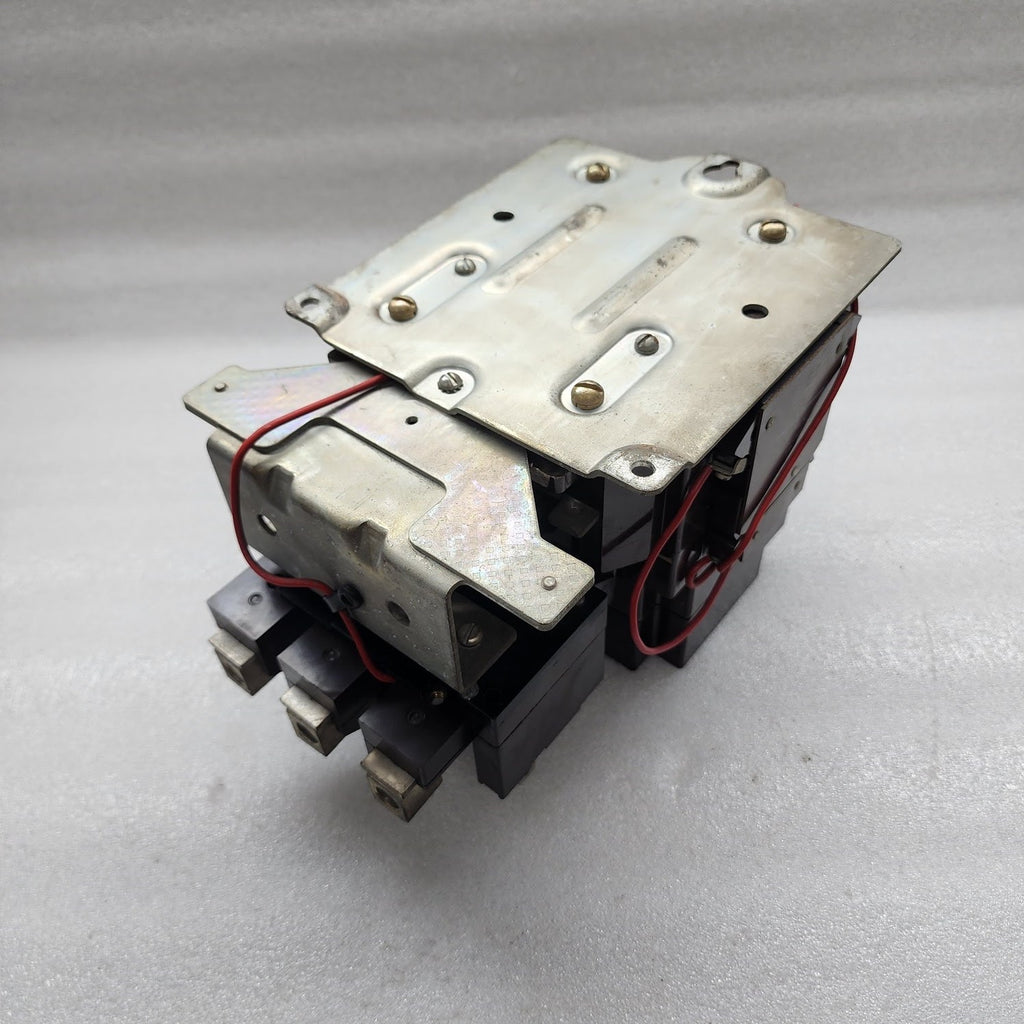 CUTLER HAMMER A10E-1 MAGNETIC MOTOR STARTER 90A A10EN0