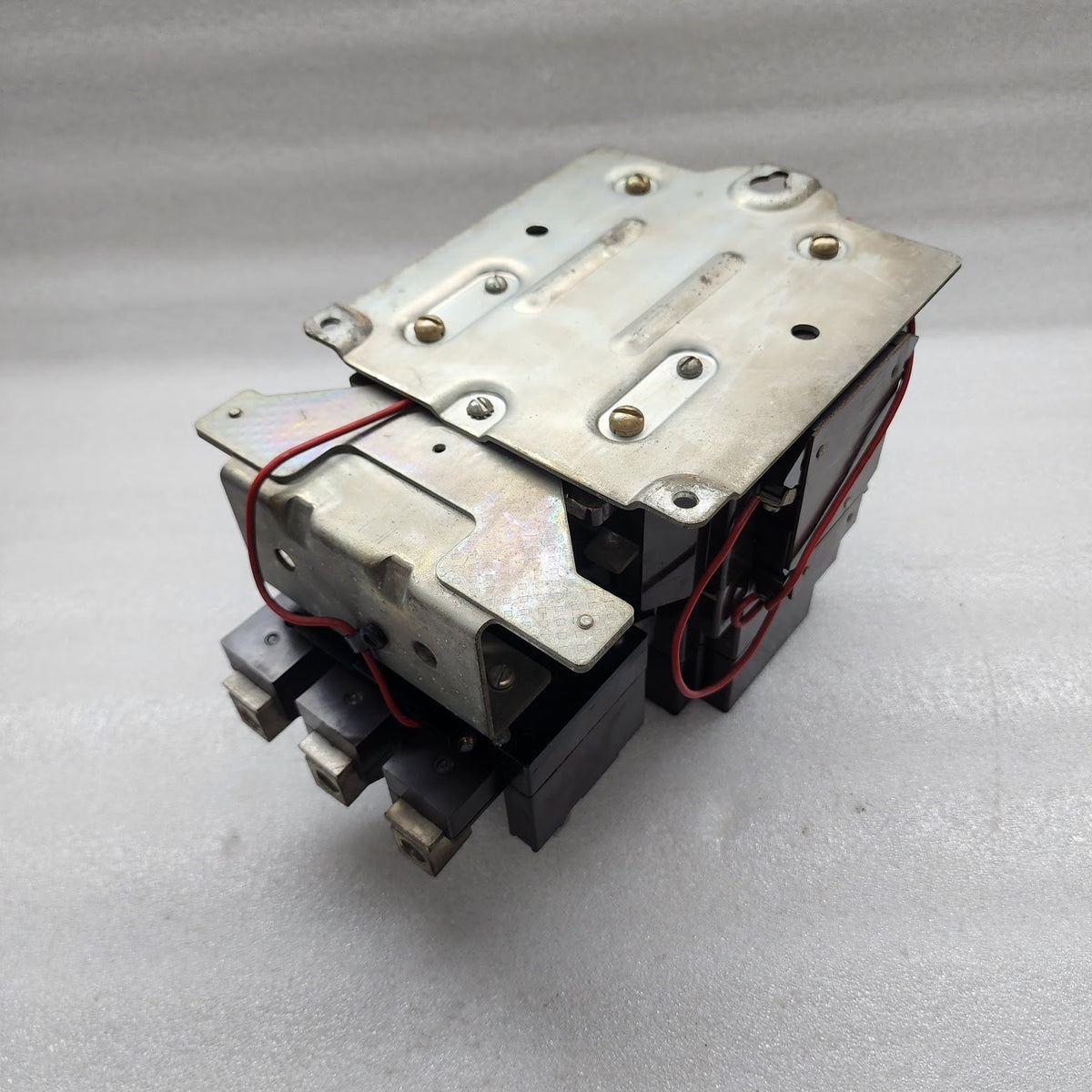 CUTLER HAMMER A10E-1 MAGNETIC MOTOR STARTER 90A A10EN0