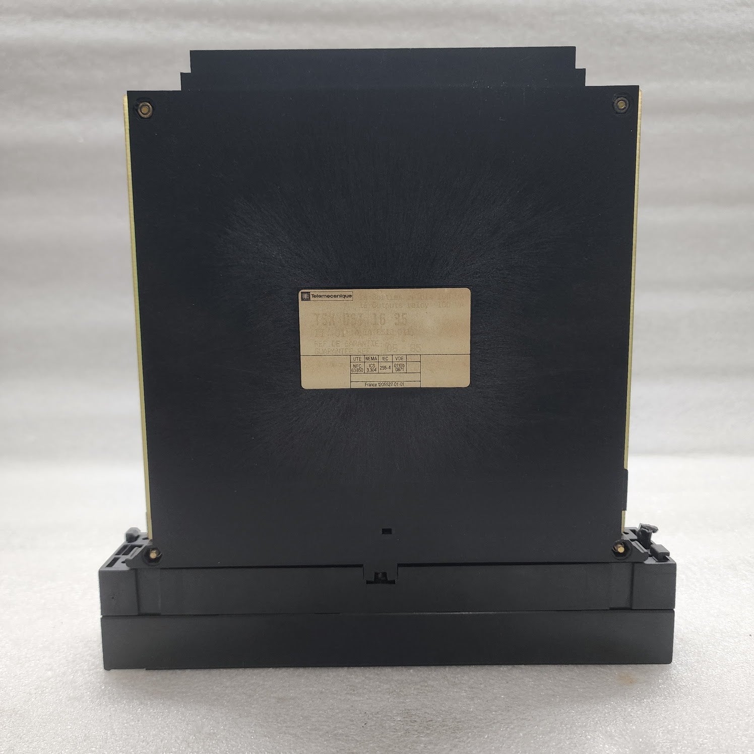 TELEMECANIQUE TSXDST1635 I/O MODULE