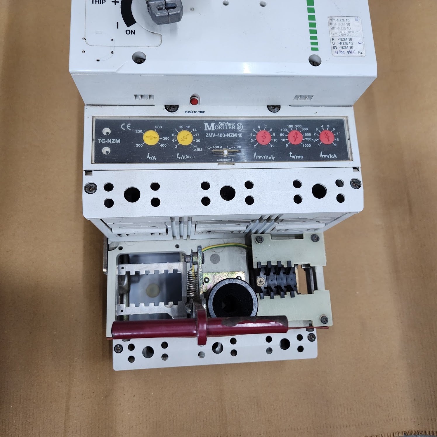 MOELLER D-NZM 10 3-POLE CIRCUIT BREAKER 400A TRIP UNIT ZMV-400-NZM 10
