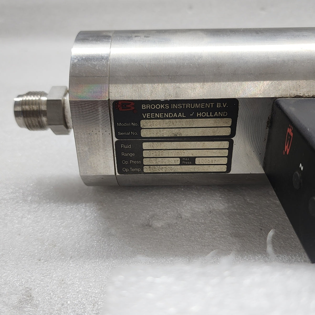 BROOKS MFC 5853 MASS FLOW CONTROLLER