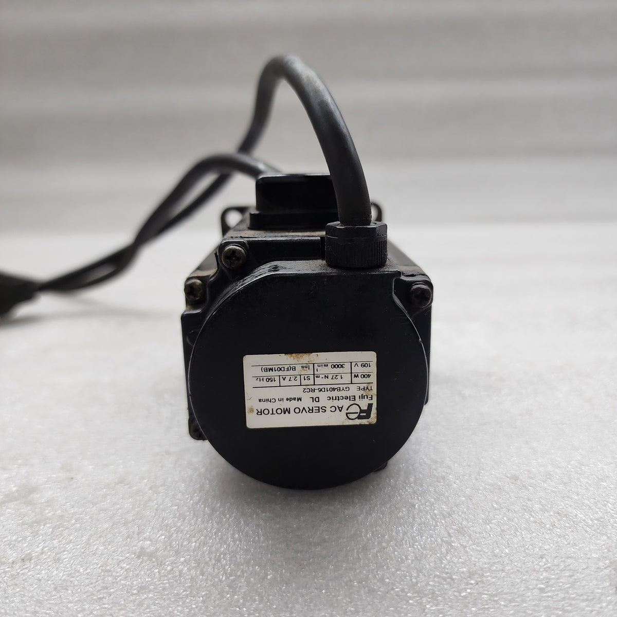 FUJI ELECTRIC GYB401D5-RC2 AC SERVO MOTOR
