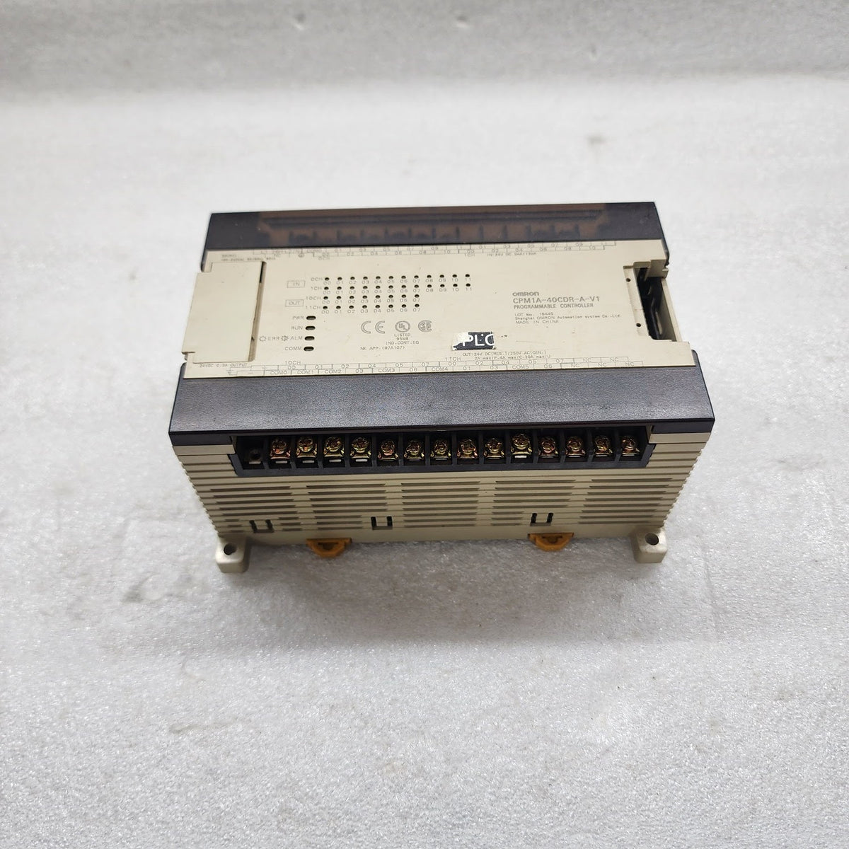 OMRON CPM1A-40CDR-A-V1 PROGRAMMABLE CONTROLLER 100-240VAC