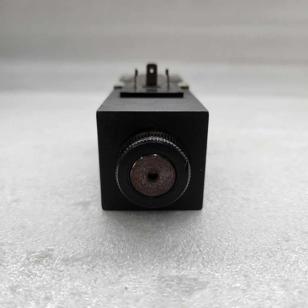DENISON HYDRAULIK 4D01 35 111 0101 00A1G0Q327 DIRECTIONAL VALVE
