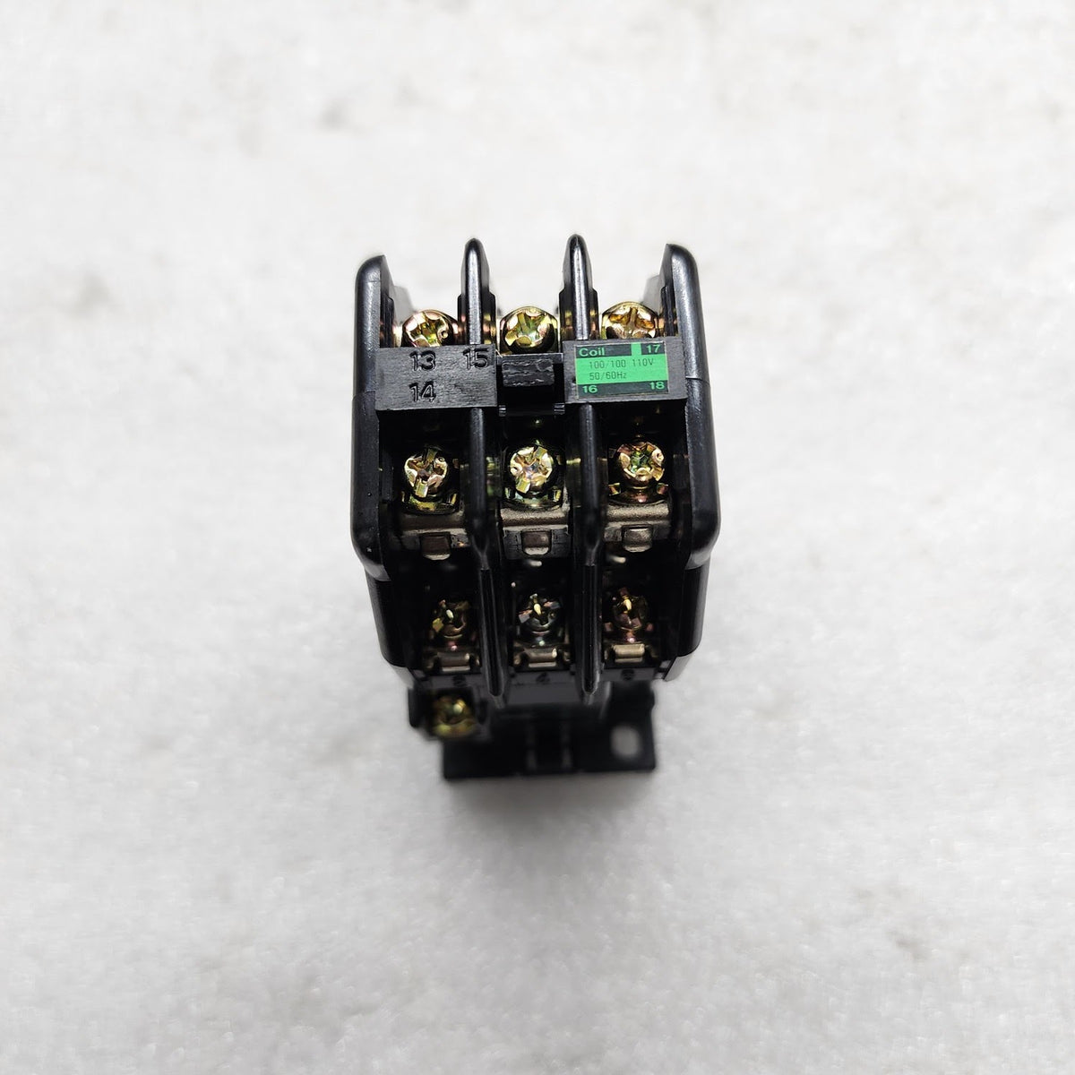 FUJI ELECTRIC SRC50-2U/X (4a2b) AUXILIARY RELAY COIL VOLTAGE 100-110V