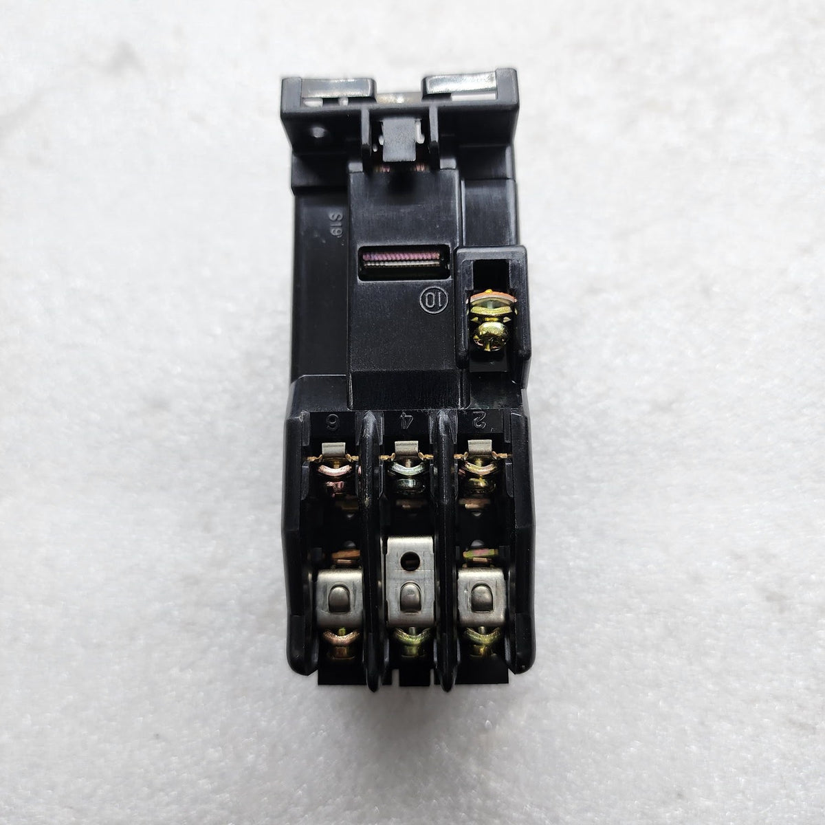 FUJI ELECTRIC SRC50-2U/X (4a2b) AUXILIARY RELAY COIL VOLTAGE 100-110V