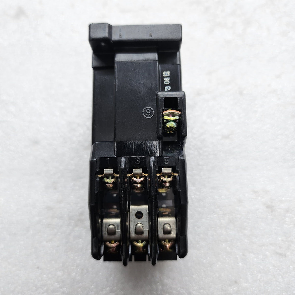 FUJI ELECTRIC SRC50-2U/X (4a2b) AUXILIARY RELAY COIL VOLTAGE 100-110V