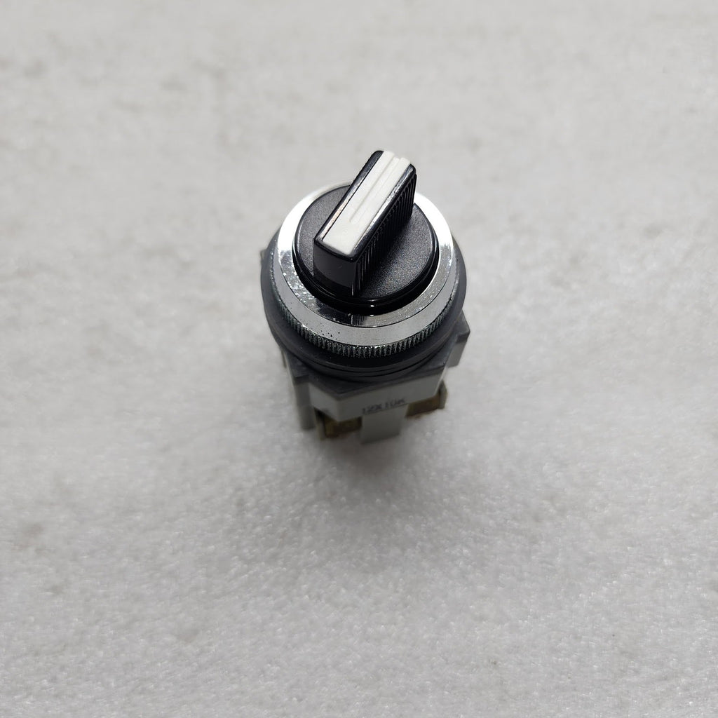 IDEC ASD211N SELECTOR SWITCH CONTROL UNIT