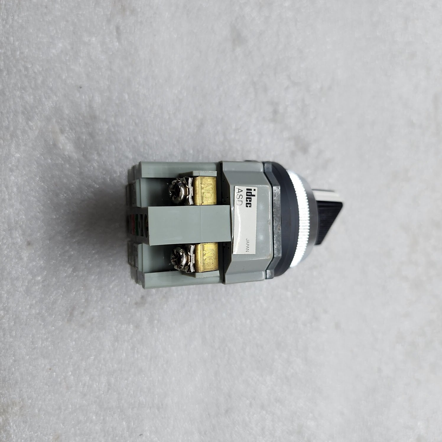 IDEC ASD211N SELECTOR SWITCH CONTROL UNIT