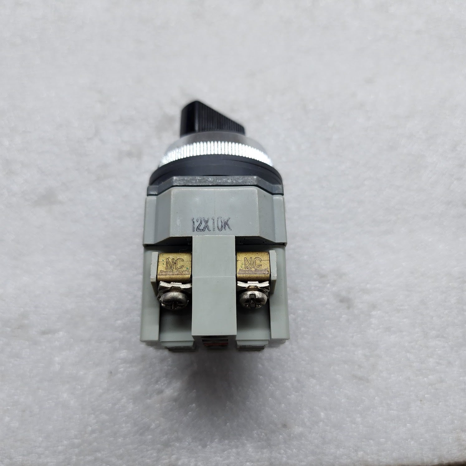IDEC ASD211N SELECTOR SWITCH CONTROL UNIT