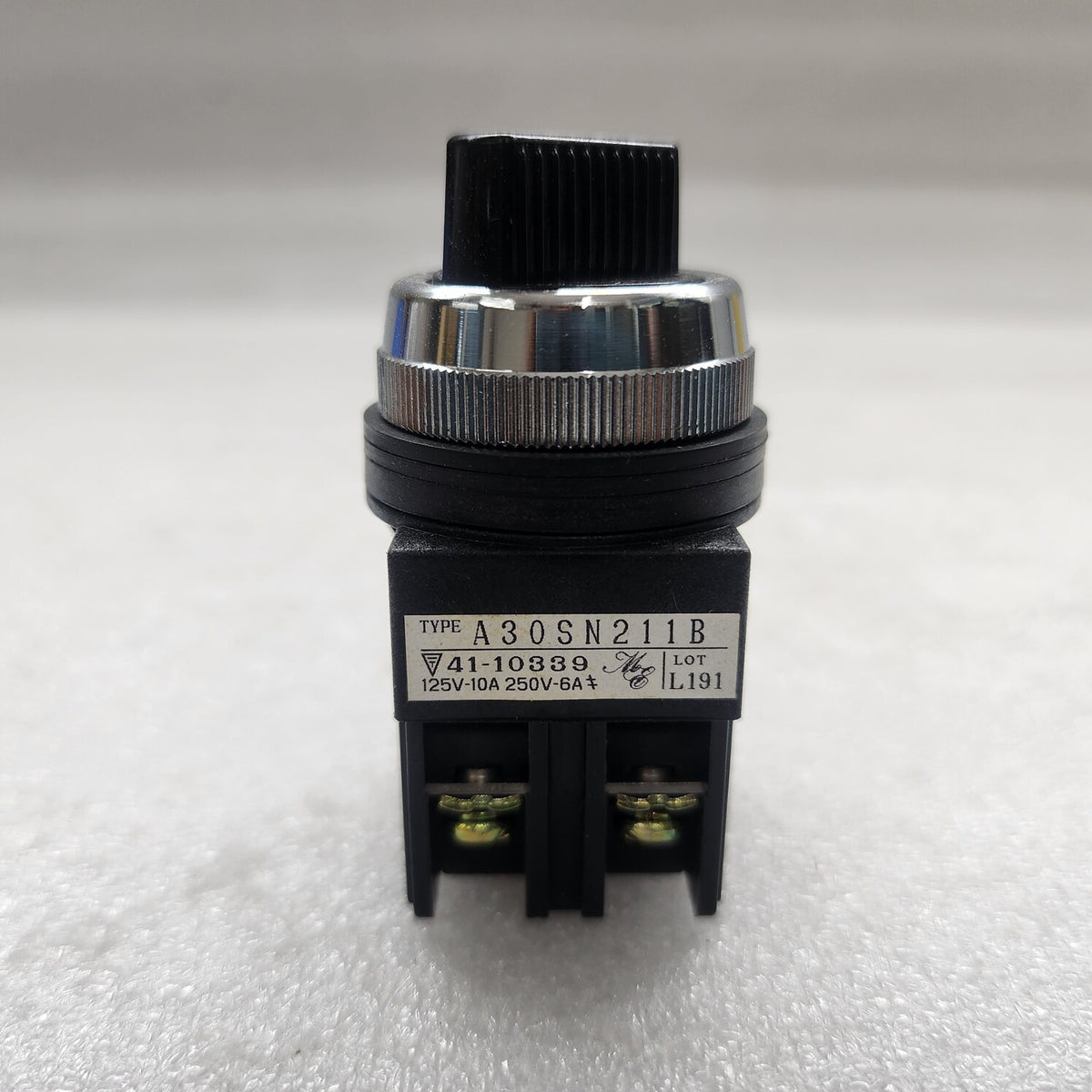 MARUYASU DENGYO A30SN211B SELECTOR SWITCH CONTROL UNIT