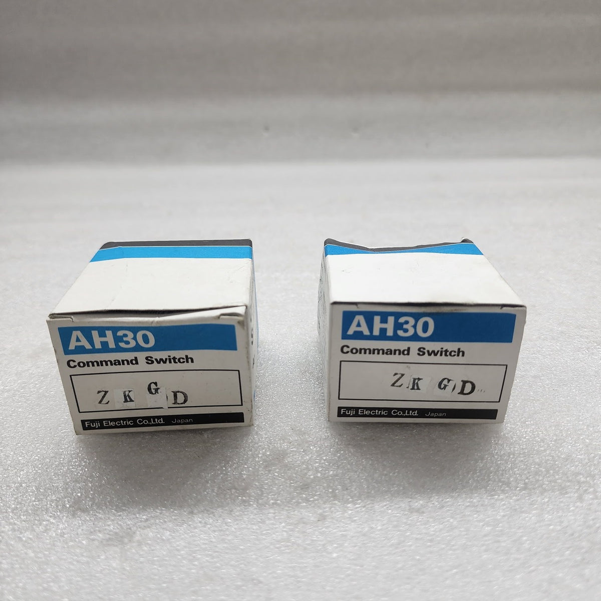 FUJI ELECTRIC AH30-ZM D GREEN PILOT LIGHT 30V 2W