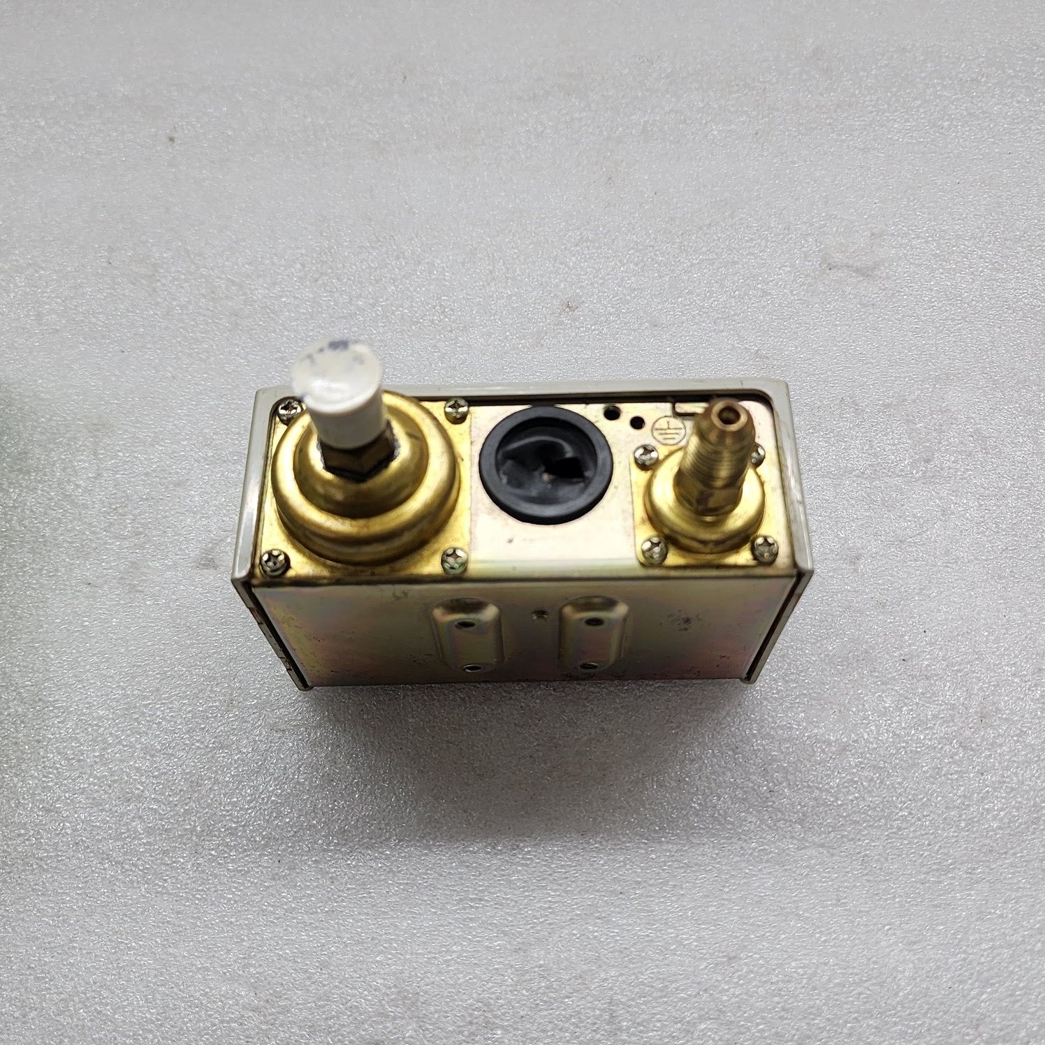 SAGINOMIYA DNS-D606M PRESSURE CONTROLS 004288