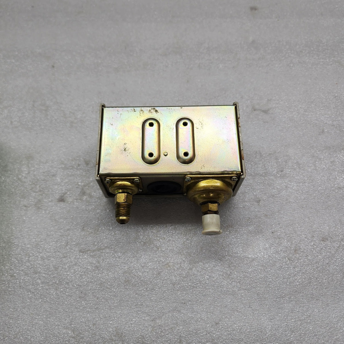 SAGINOMIYA DNS-D606M PRESSURE CONTROLS 004288