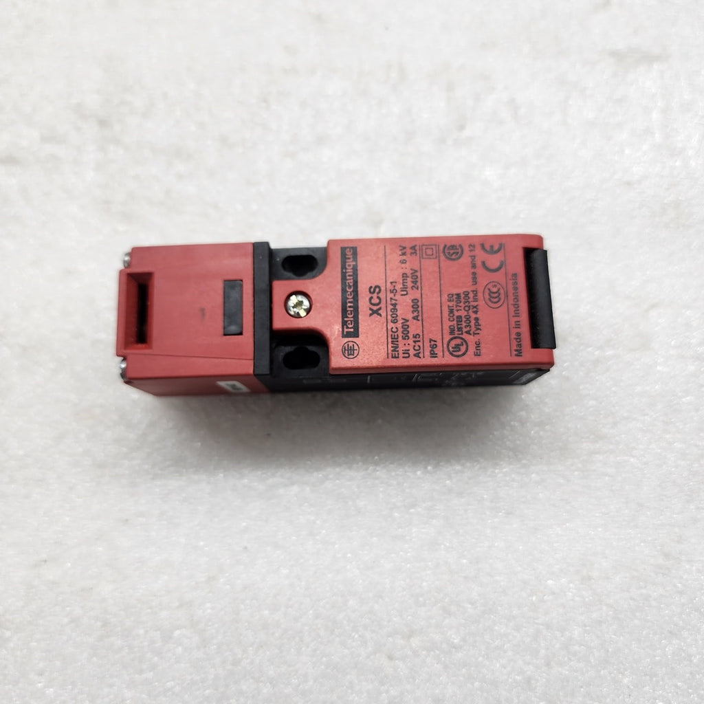 TELEMECANIQUE XCS-PA591 SAFETY SWITCHES