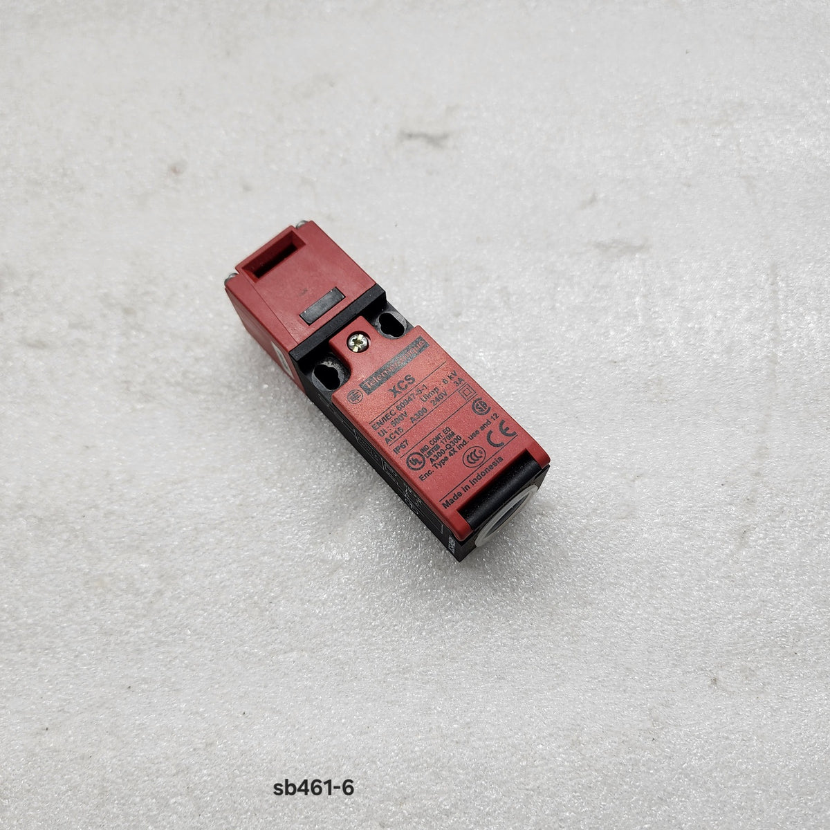 TELEMECANIQUE XCS-PA591 SAFETY SWITCHES