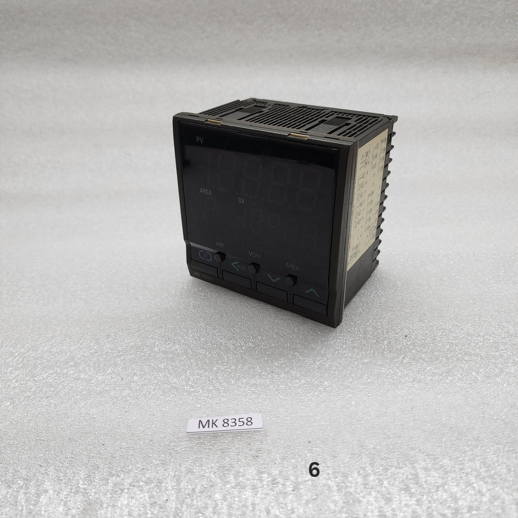 RKC INSTRUMENT FB900 TEMPERATURE CONTROLLER 13J21020 100-240V