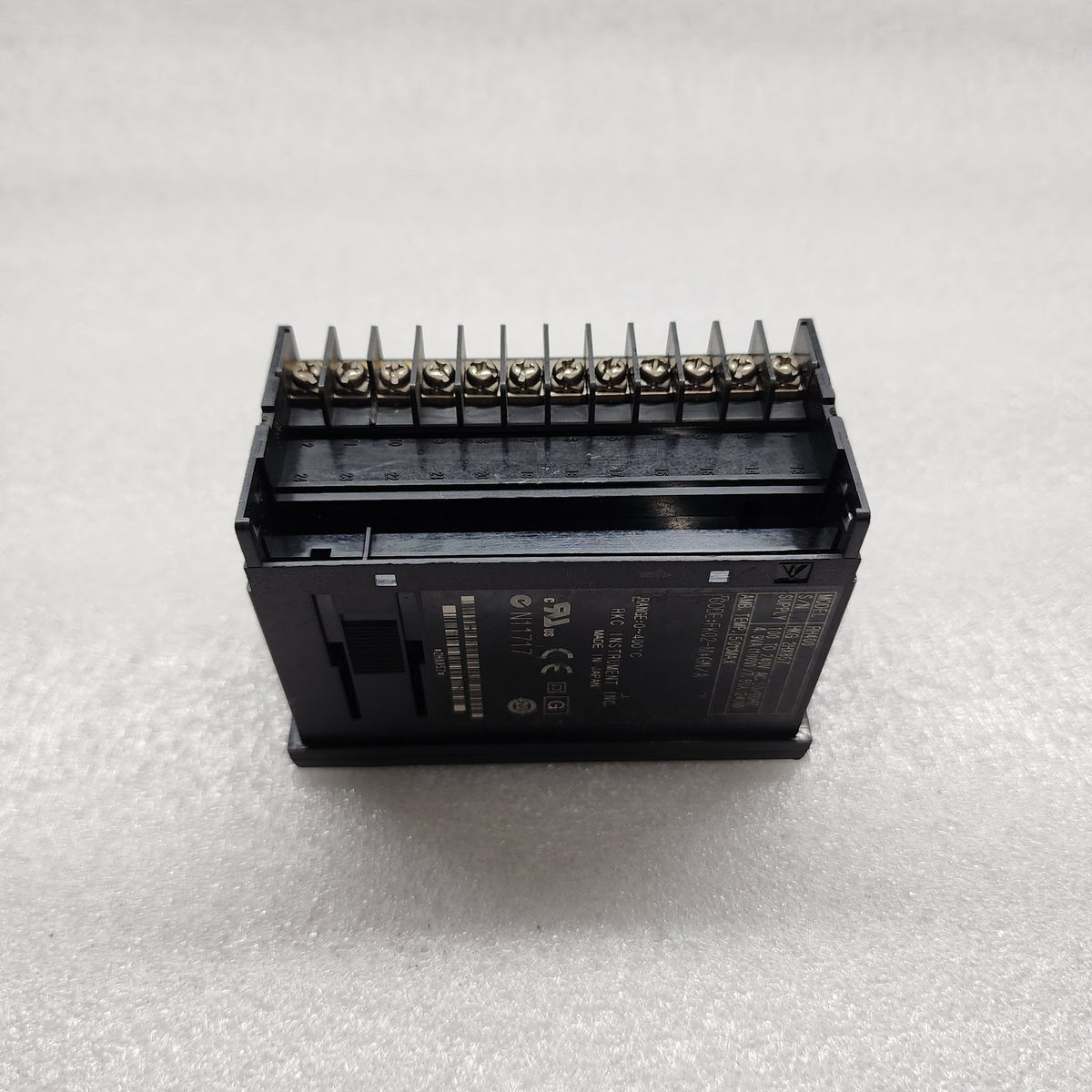 RKC INSTRUMENT RH400 TEMPERATURE CONTROLLER 100-240V