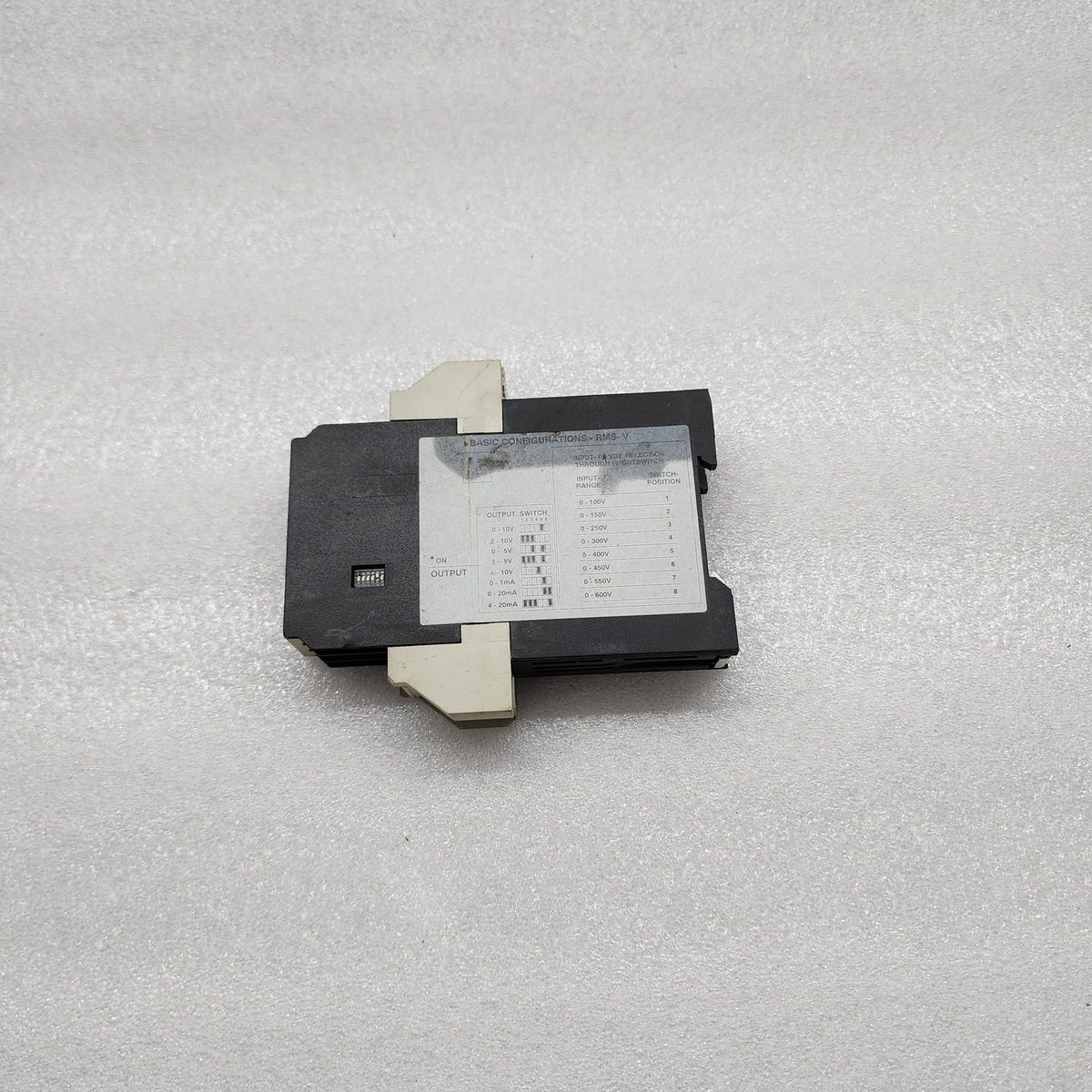 ENTRELEC RMS-V VOLTAGE CONVERTER 0.040.009.14 110-240VAC