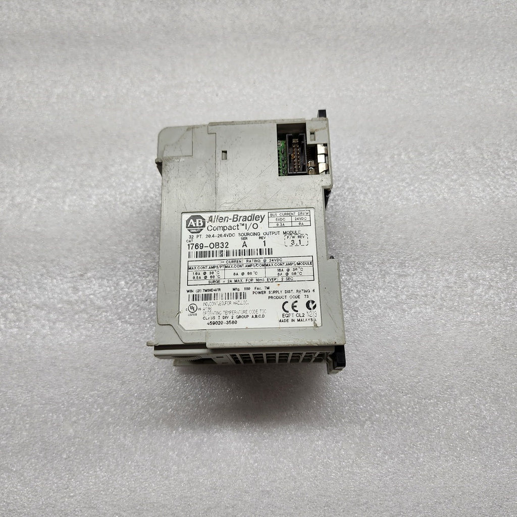 ALLEN BRADLEY CAT 1769-OB32 32-PT COMPACT I/O