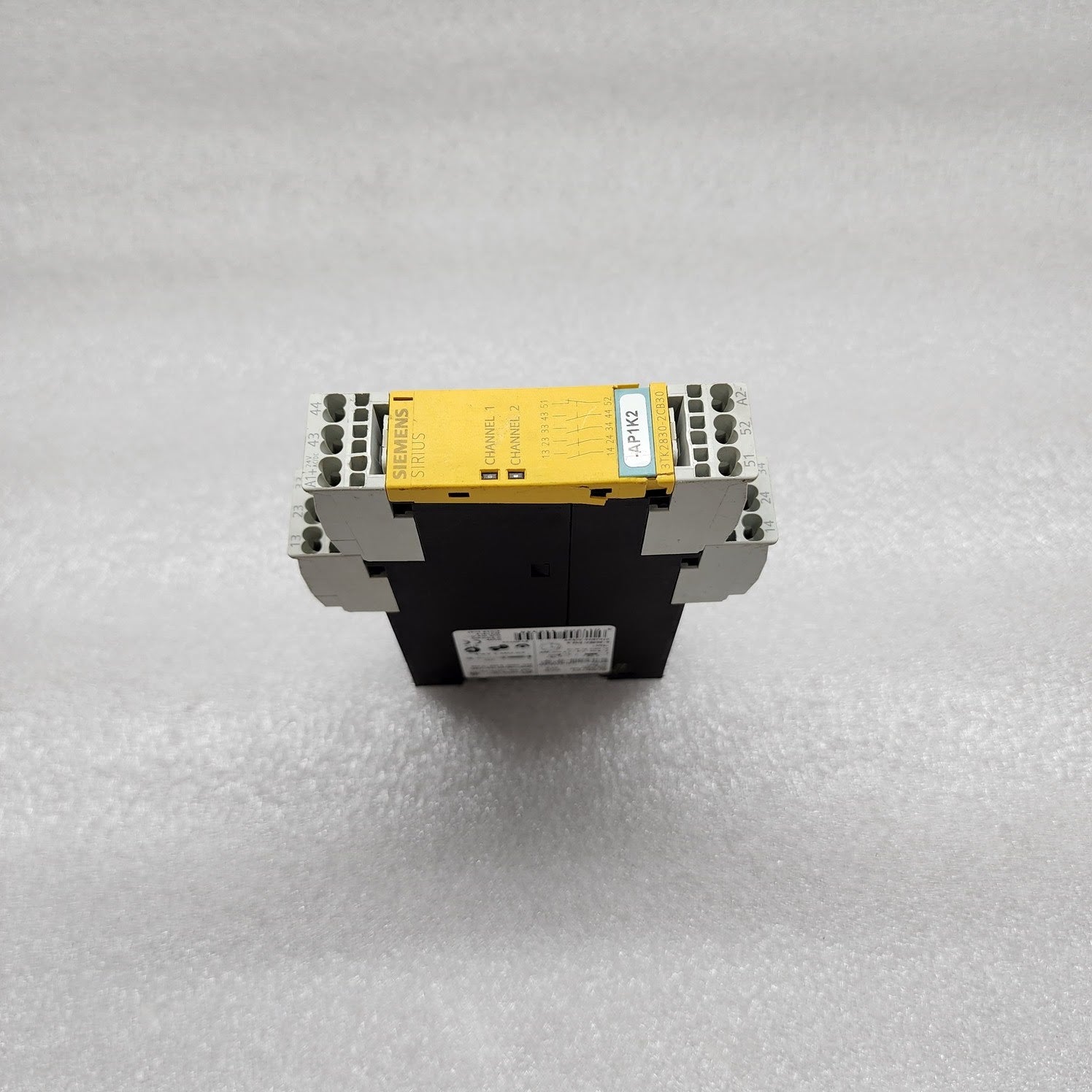 SIEMENS 3TK2830-2CB30 SAFETY RELAY