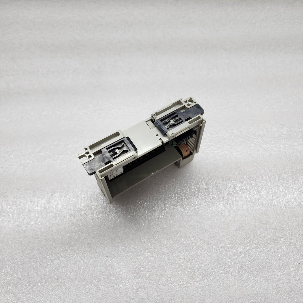 ALLEN BRADLEY CAT 1769-IF4 4CH ANALOG INPUT MODULE