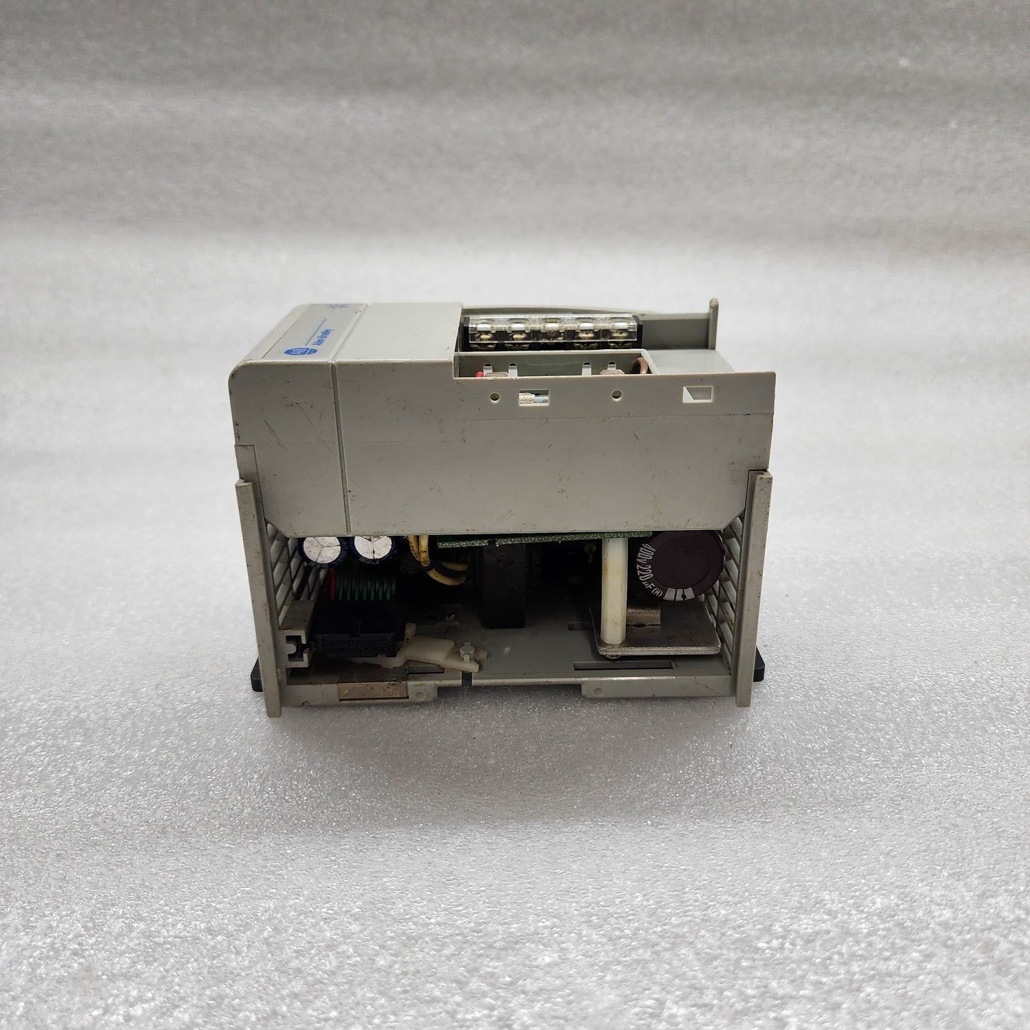 ALLEN BRADLEY CAT 1769-PA2 COMPACT I/O POWER SUPPLY