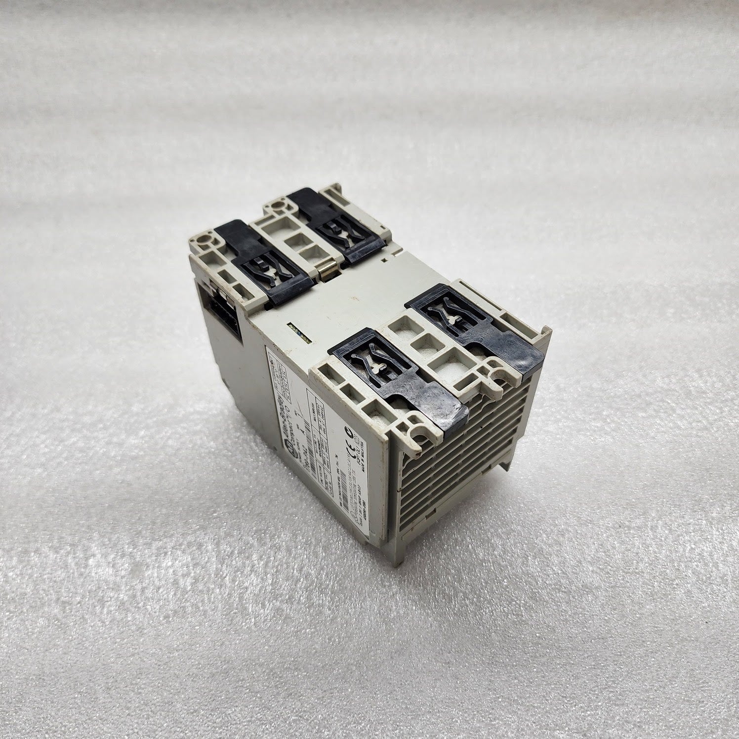 ALLEN BRADLEY CAT 1769-PA2 COMPACT I/O POWER SUPPLY
