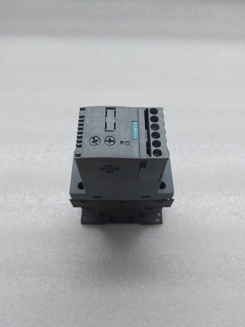SIEMENS 3RW3018-1BB14 AC SEMICONDUCTOR MOTOR STARTER 7.5KW/400V