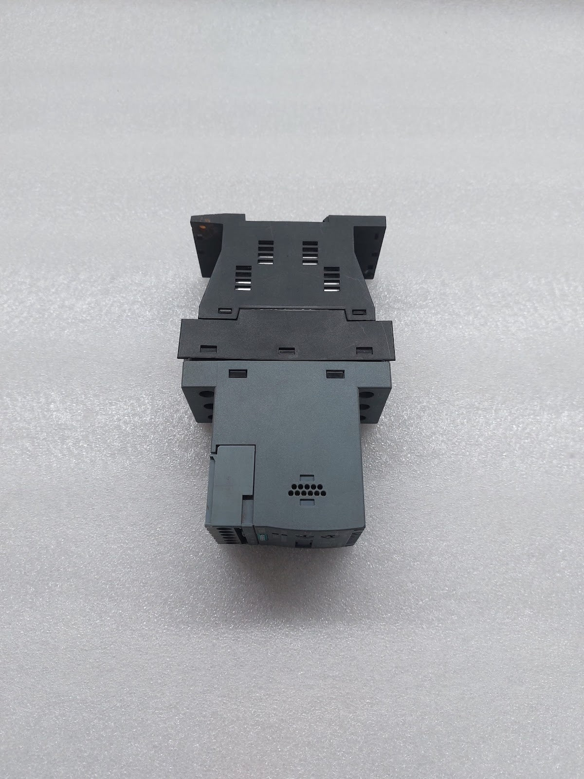 SIEMENS 3RW3018-1BB14 AC SEMICONDUCTOR MOTOR STARTER 7.5KW/400V