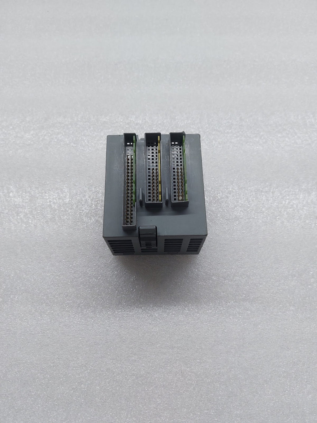 ABB DA501-XC DIGITAL/ANALOG IN/OUT MODULE 1SAP450700R0001