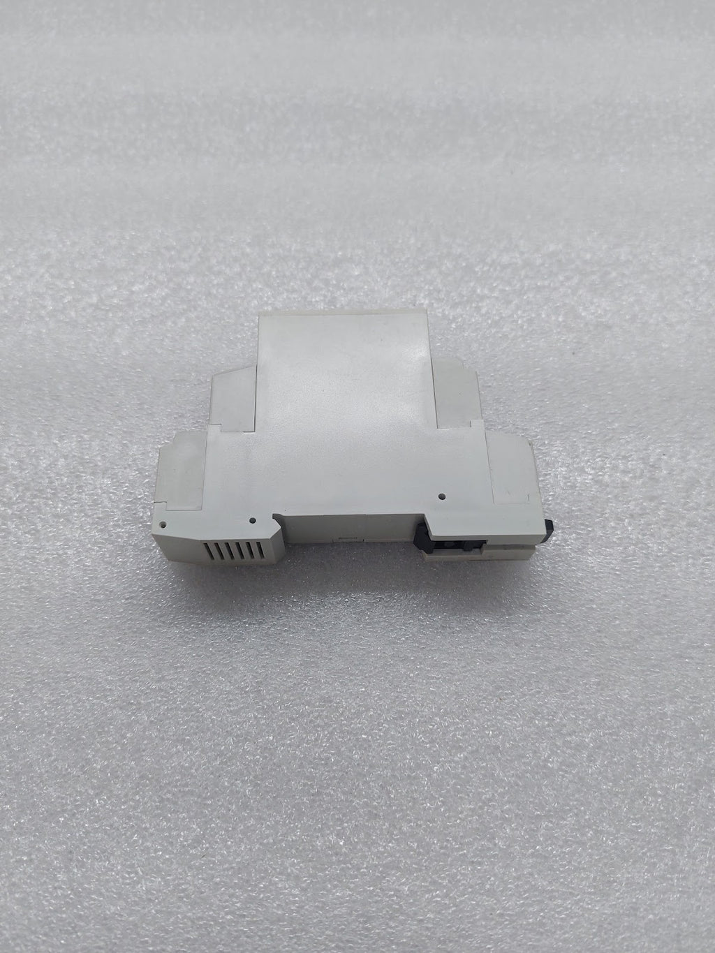 CROUZET MUR3 CHRONOS 2 RELAY TIMER 88827103 12-240V AC/DC