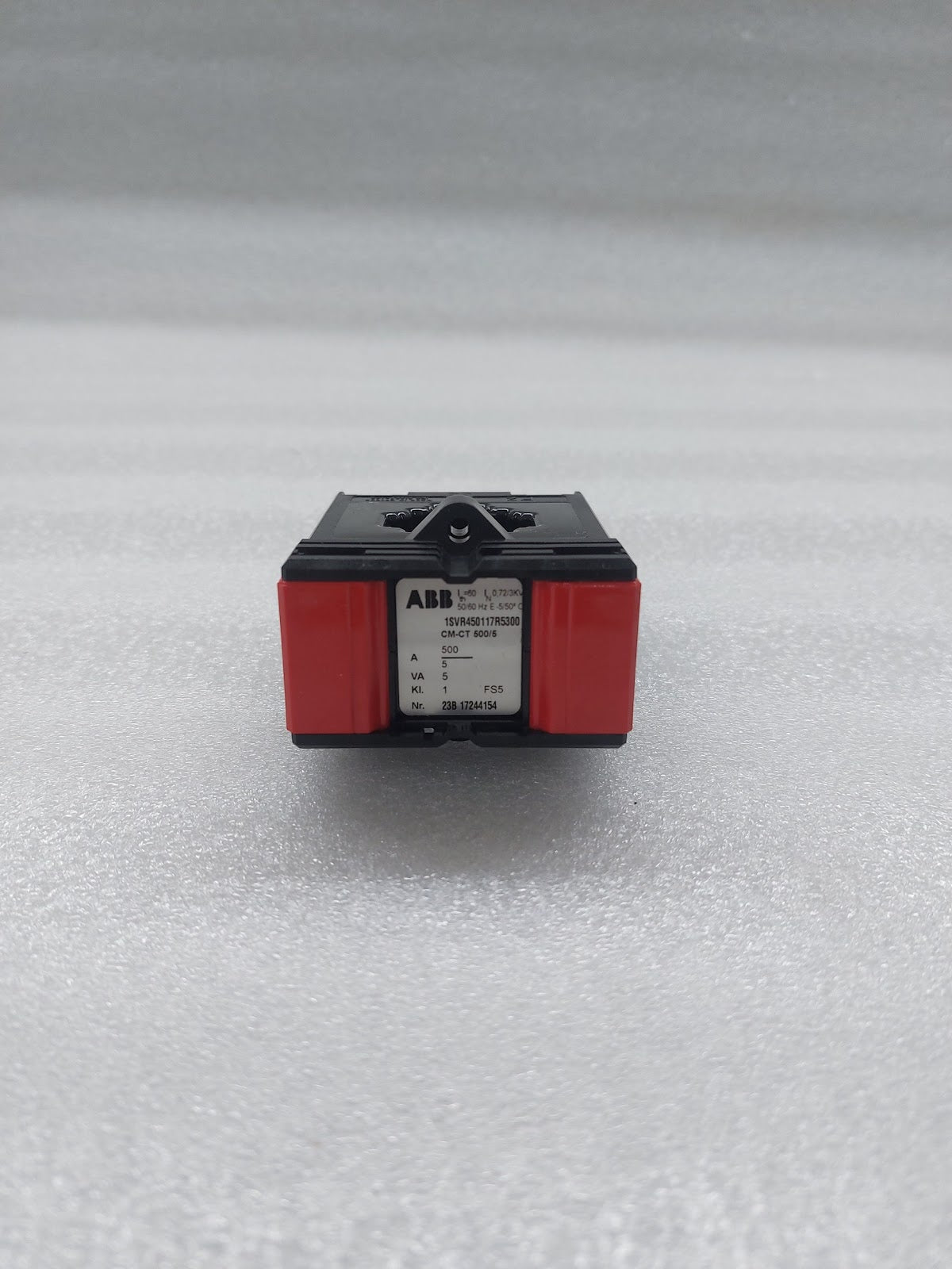 ABB CM-CT 500/5 CURRENT TRANSFORMER 1SVR450117R5300