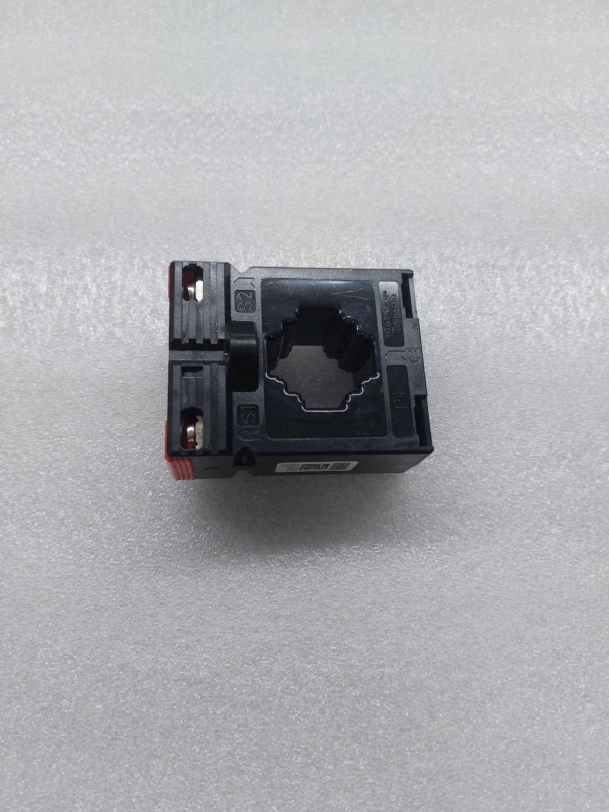 ABB CM-CT 500/5 CURRENT TRANSFORMER 1SVR450117R5300