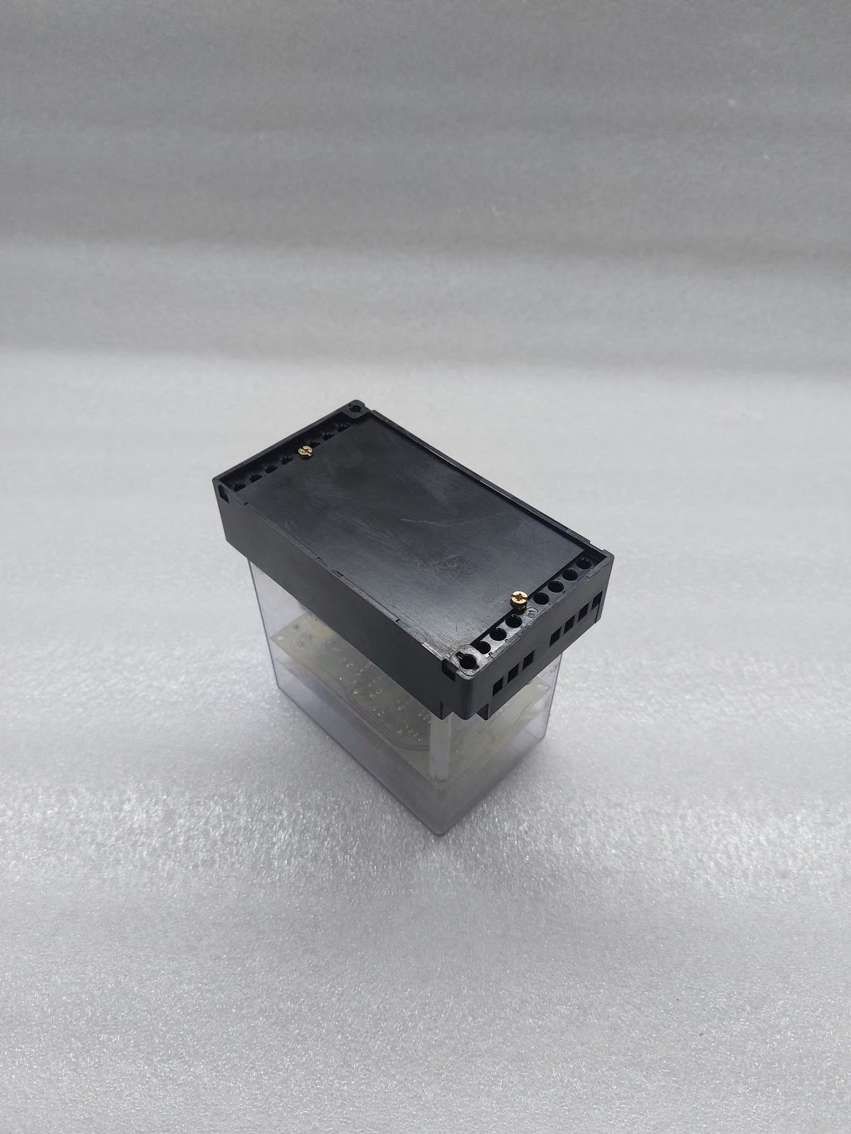 HERMAN EEKELS BV UOV-1 UNDER AND OVER VOLTAGE RELAY WITH TIME DELAY