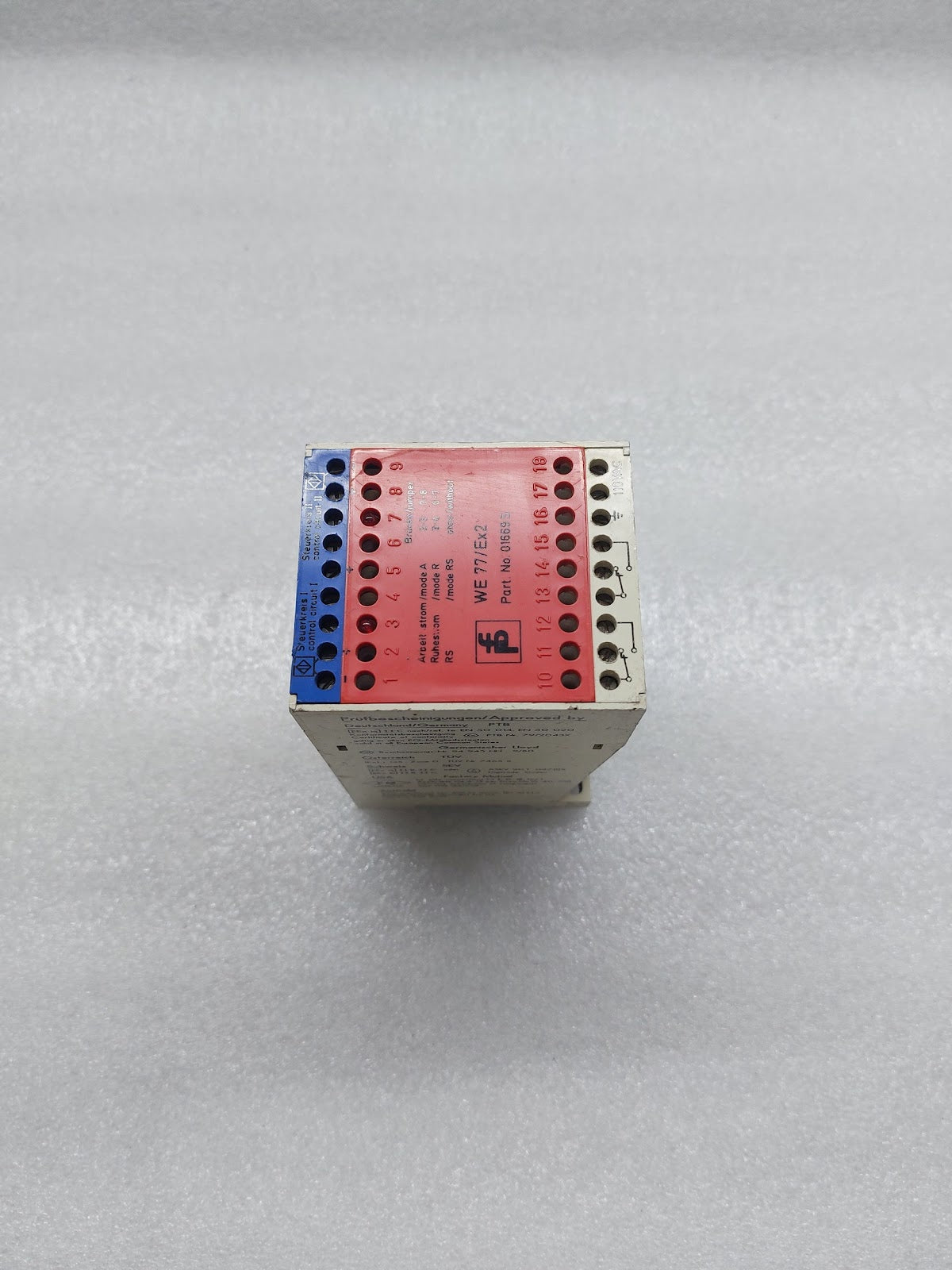 PEPPERL + FUCHS WE77/EX2 SWITCH AMPLIFIER 01669-S