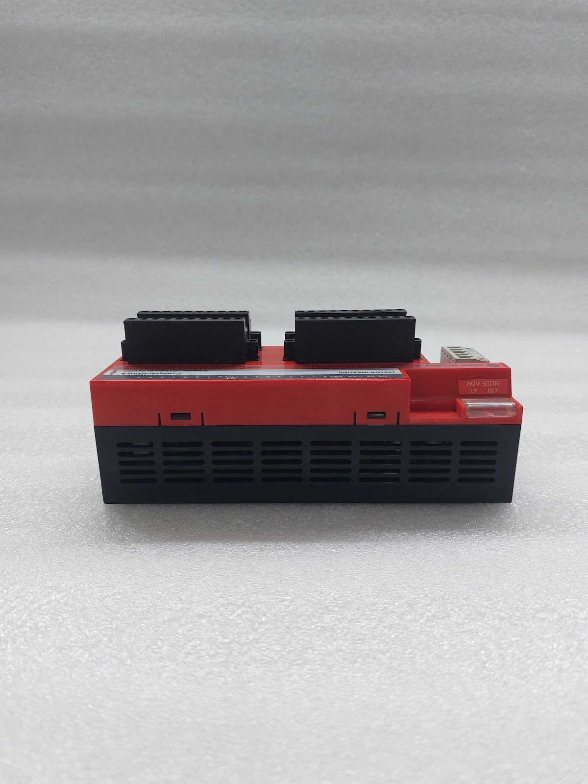 ALLEN BRADLEY 1791DS-IB8XOB8 COMPACT BLOCK GUARD I/O