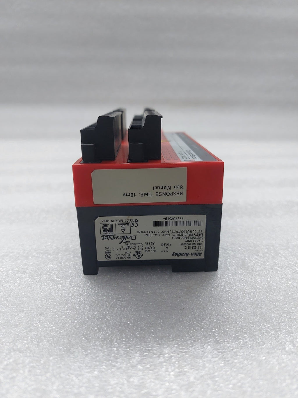 ALLEN BRADLEY 1791DS-IB12 GUARD I/O DEVICE NET SAFETY MODULE